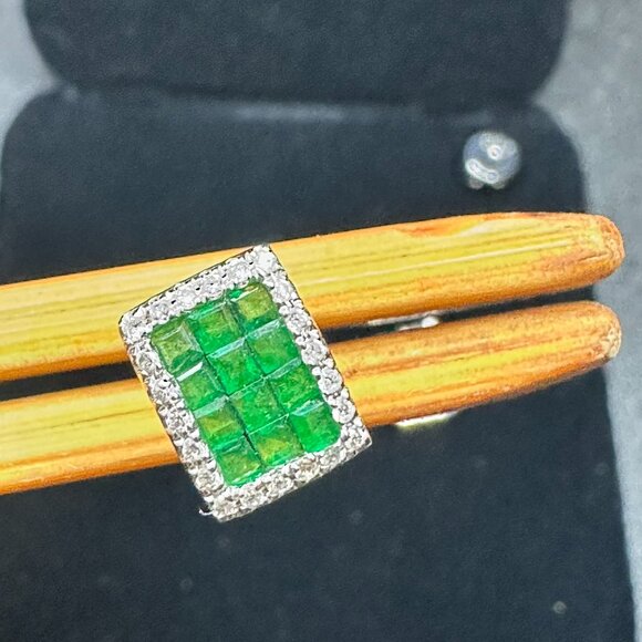 14K White Gold Emerald Diamond Stud Earrings | Art Deco Style | 585 Marked - Picture 11 of 16